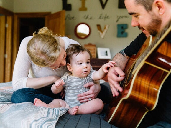 Beneficios de la música en los bebés y en niños pequeños
