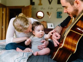Beneficios de la música en los bebés y en niños pequeños