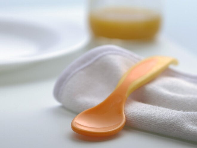 ¿Entre la leche y el resto de alimentos que empieza a comer, ¿tiene mi bebé todo lo que hace falta para crecer bien ¿Entre la leche y el resto de alimentos que empieza a comer, ¿tiene mi bebé todo lo que hace falta para crecer bien