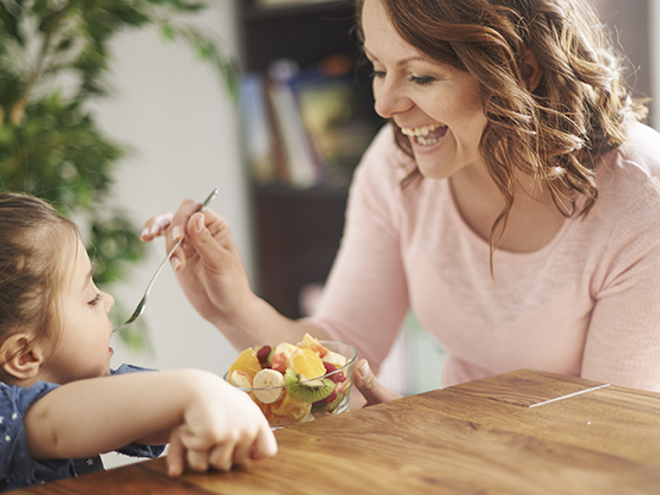 ¿Con qué frecuencia debo alimentar a mi bebé?