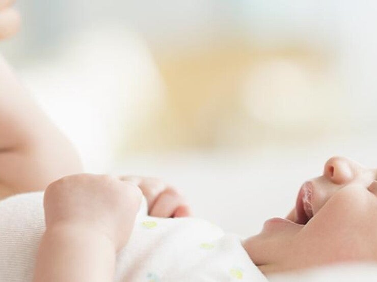 Cómo aliviar los problemas del estómago de los bebés Cómo aliviar los problemas del estómago de los bebés